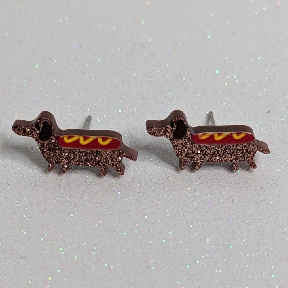 Dachshund Weiner Dog with Ketchup and Mustard Design Glitter Acrylic Earrings - Picture 5 of 6